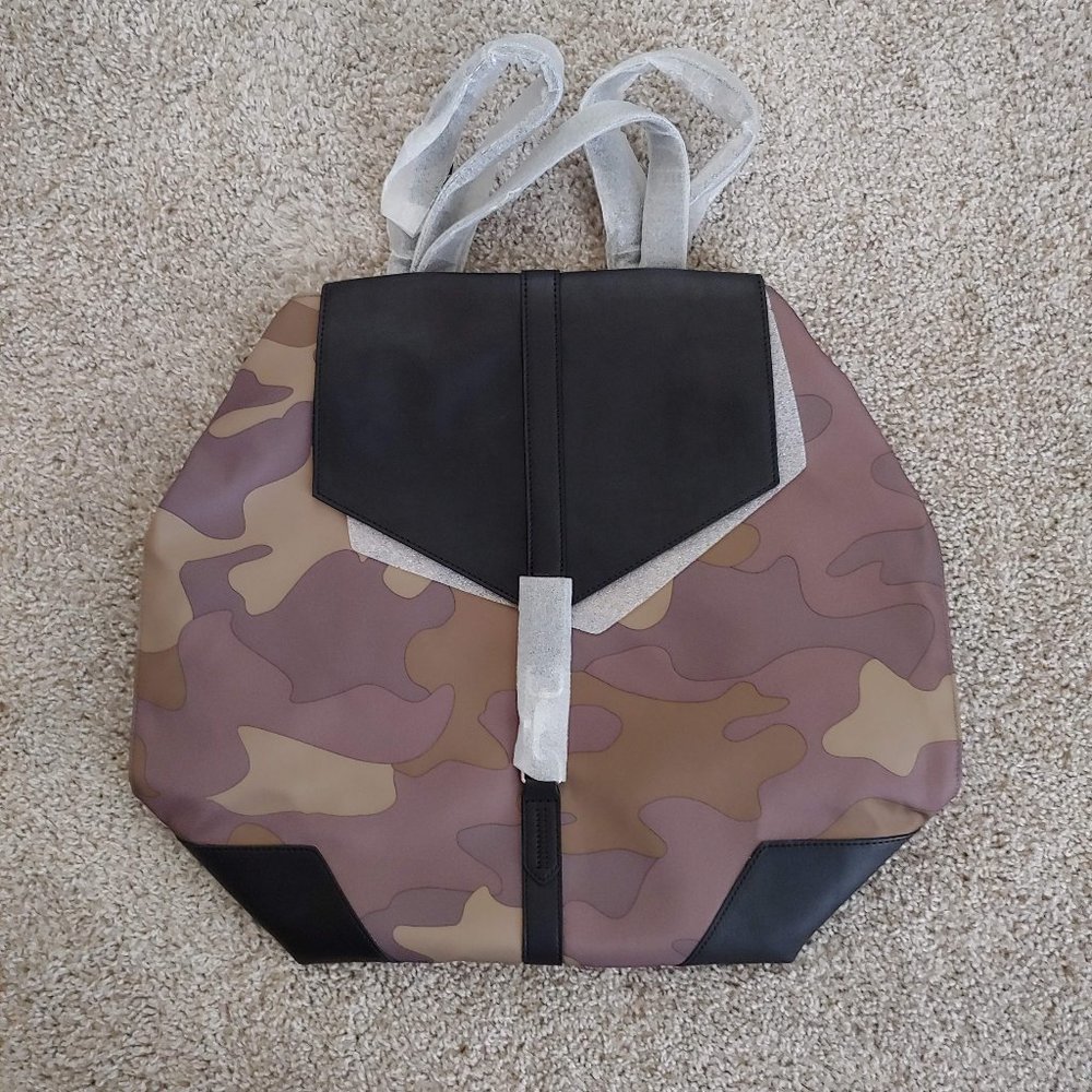 NWT Stella & Dot Ava Backpack Camo